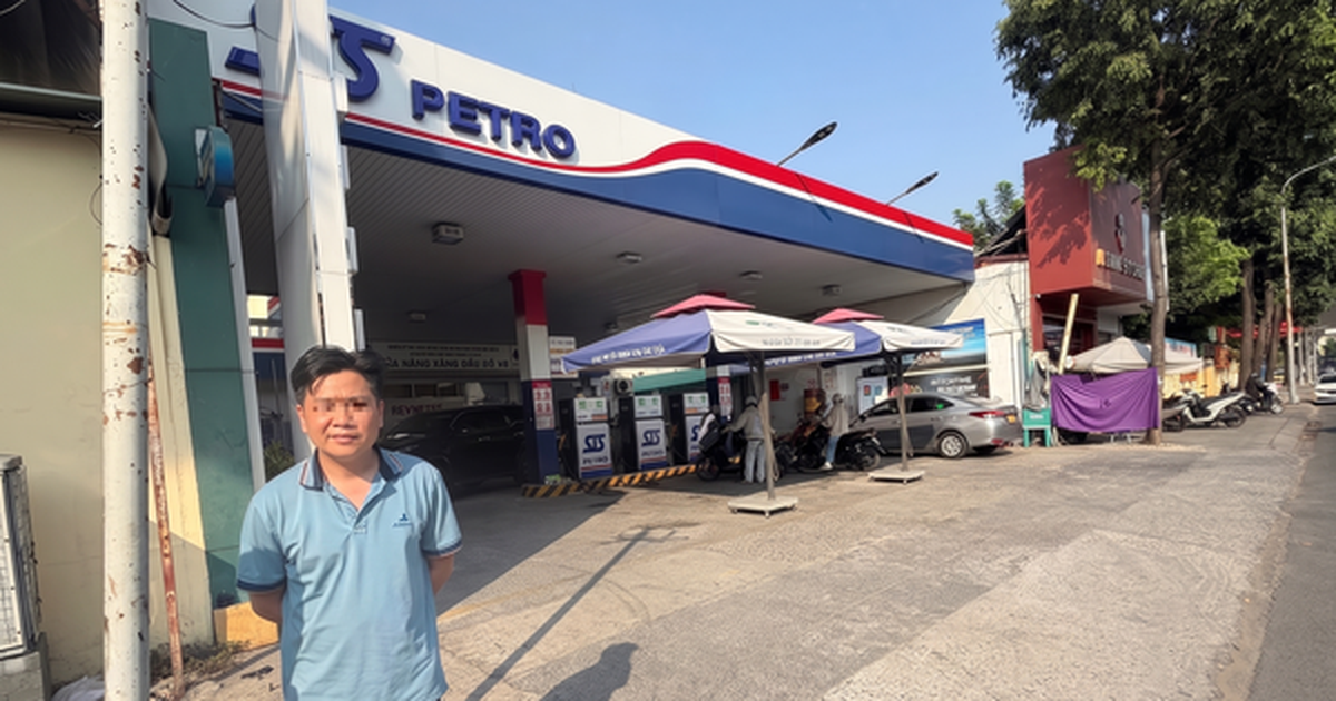 Đầu tư chứng khoán thất bại rồi làm liều với người bán vé số khuyết tật