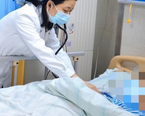 Người phụ nữ gan “ngập mỡ” vì ngày nào cũng uống 1 loại nước nhiều người tưởng tốt, thực chất là “thuốc phá gan”