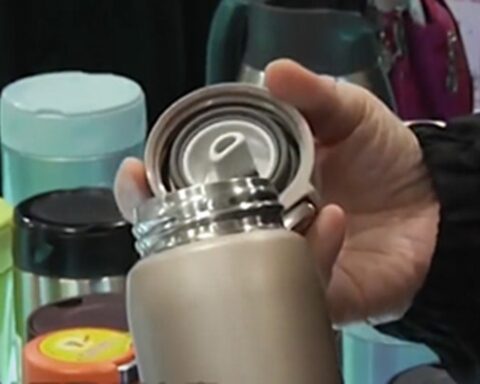 Nam tài xế 50 tuổi mắc hàng loạt bệnh hiểm nghèo vì chiếc cốc giữ nhiệt