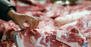 4 loại thịt “bẩn nhất chợ”, vừa ít dinh dưỡng lại nhiều độc tố: Đến người bán cũng ngại ăn