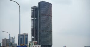 Tòa nhà “tai tiếng” trên đất vàng TPHCM: Số phận lao đao, trở thành khoản nợ xấu BĐS lớn bậc nhất, đến lớp vỏ rực rỡ mỗi đêm dù bên trong vẫn là khối bê tông khổng lồ