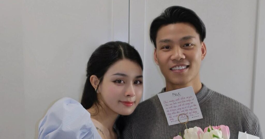 Quá khứ của Trần Bích Hạnh – vợ sắp cưới cầu thủ Văn Thanh
