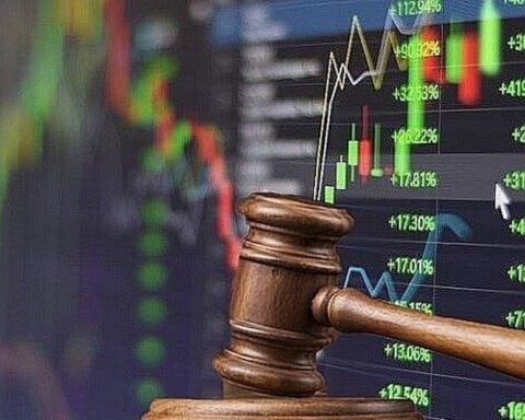 Loạt doanh nghiệp vừa bị UBCKNN xử phạt