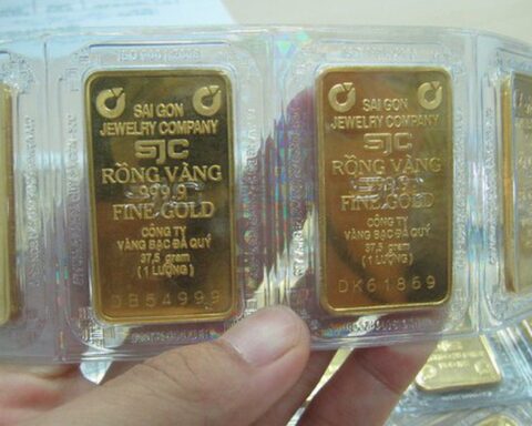 Cuối ngày 16-4, giá vàng miếng giảm nhanh, người mua lỗ hơn 7 triệu đồng sau 2 ngày