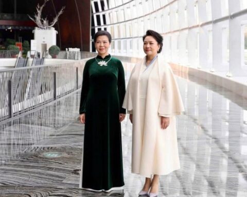 Công trình Phu nhân Ngô Phương Ly vừa thăm: Bao quanh bởi hồ nhân tạo, có lối vào qua hành lang ngầm