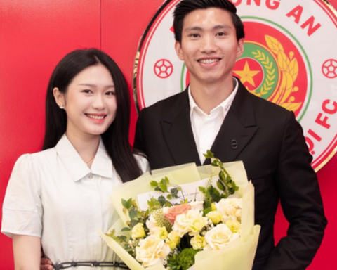 Đoàn Văn Hậu tự tung ảnh nét căng, ôm eo bà xã Doãn Hải My cực tình tứ trong ngày đặc biệt