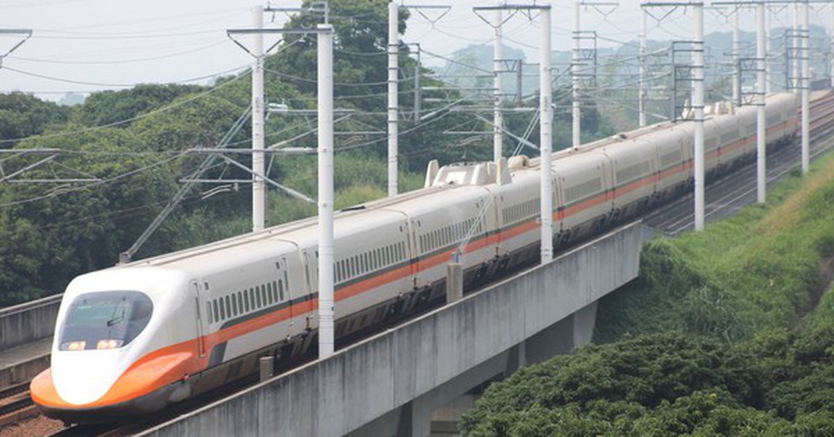 ĐƯỜNG SẮT TỐC ĐỘ CAO: PHÉP THỬ NĂNG LỰC QUỐC GIA: Khoảng cách được “vẽ lại”