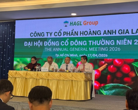 Bầu Đức: Ai có tiền cứ mua cổ phiếu HAG giống tôi, nếu 1–2 năm nữa mà lỗ cứ kêu tôi ra chửi