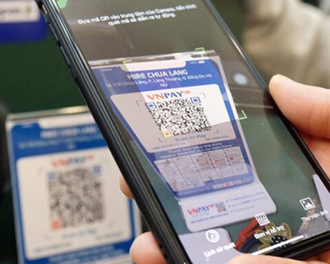 Từ nay, chuyển khoản từ 500 triệu đồng có thể mất từ vài tiếng đến 24 giờ làm việc