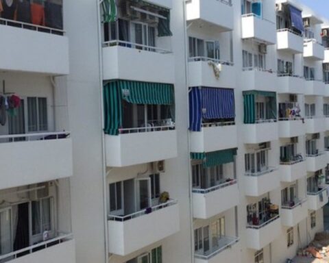 Dự án nhà ở xã hội 2.000 tỉ đồng đã xong móng có nguy cơ “đóng băng” vì không vay được vốn