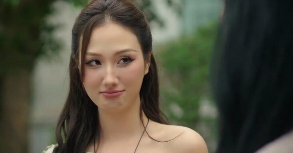 Hoàng Khánh Ly gây ấn tượng với lớp make-up đẹp nhất phim Việt