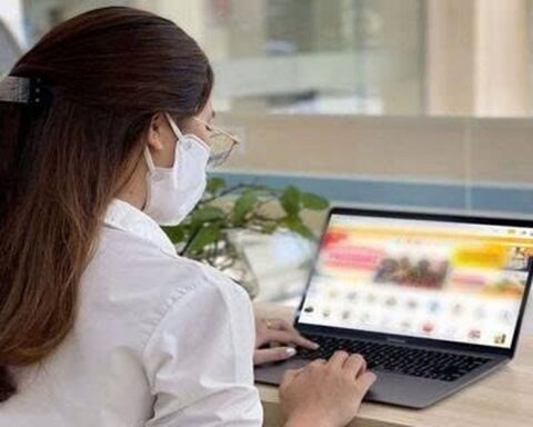 Đã xong việc nhưng người thuê quyết không chuyển khoản trả gần 1 tỷ đồng, người phụ nữ Hà Nội báo công an