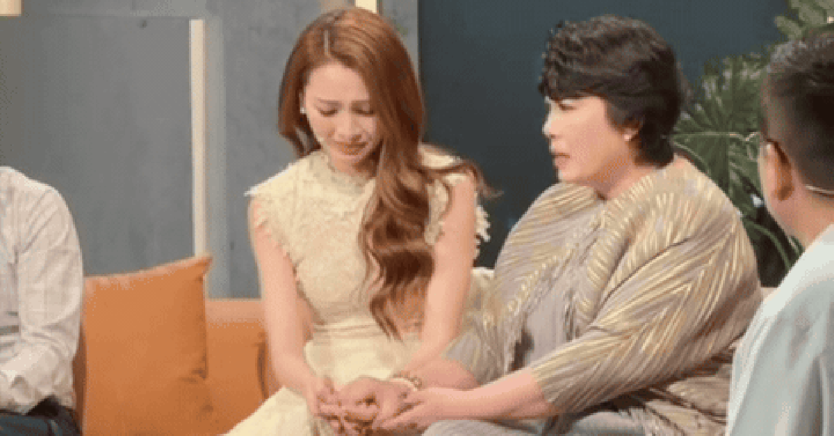 MC Huyền Trang Mù Tạt bật khóc khi mẹ tuyển thủ Đức Huy nói: “Thời đại này con không phải lo chuyện mẹ chồng – nàng dâu”