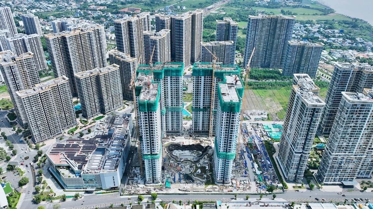 Loạt doanh nghiệp địa ốc “cài số lùi” mục tiêu lợi nhuận năm 2026