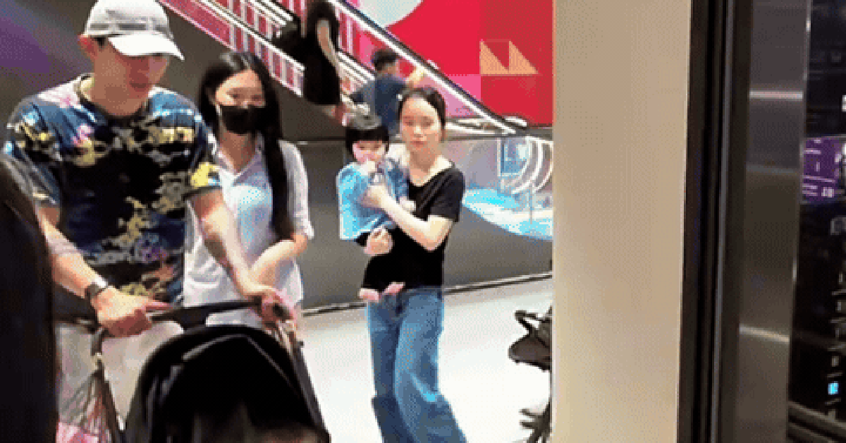 “Team qua đường” gặp Văn Hậu – Doãn Hải My sánh đôi đi TTTM, chàng cầu thủ gây thiện cảm vì 1 hành động tinh tế