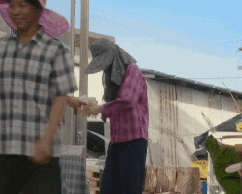 Ahn Hyo Seop hóa anh nông dân mặt đẹp như điêu khắc