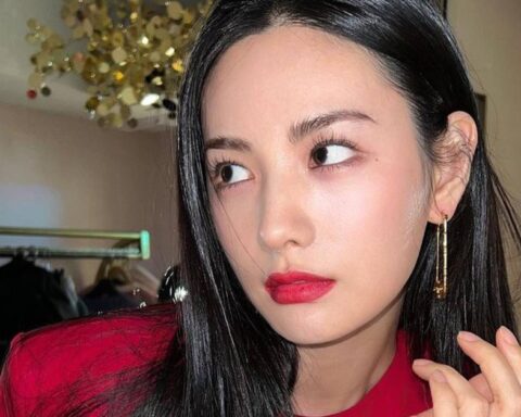 Khổ như mỹ nhân đẹp nhất thế giới: Bị cả nước ghét vì quá đẹp