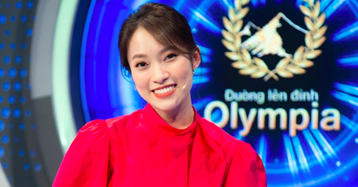 Profile “cực xịn” của nữ MC VTV: Đỗ 4 trường đại học, có chị gái là phó giáo sư