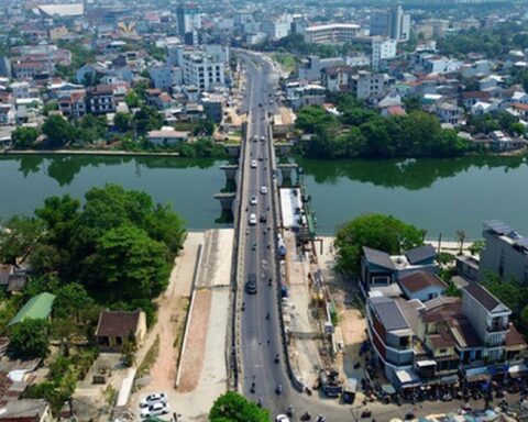Thi công trở lại, vì sao nhà thầu cầu Vỹ Dạ vẫn bị chấm dứt hợp đồng?