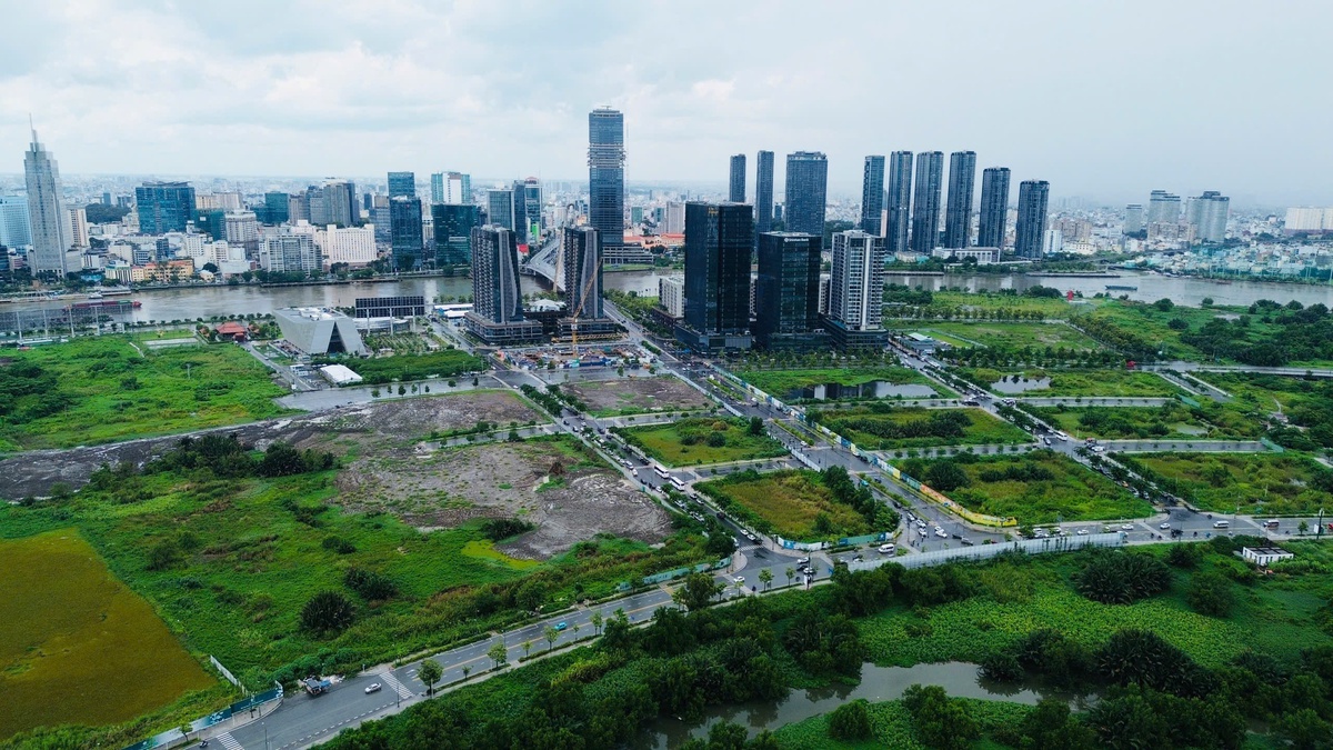 Loạt đất vàng ‘quây tôn’ ở trung tâm TP.HCM được đổi cho nhà đầu tư xây hạ tầng