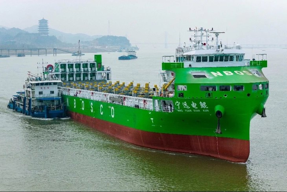 Trung Quốc vừa tạo nên kỳ tích 10.000 tấn trên biển, lớn nhất thế giới