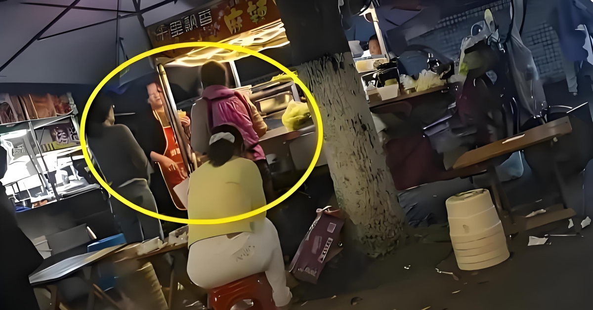 Nữ sinh lớp 12 mượn điện thoại của chủ quán quen vào phòng thi quay cóp rồi bị bắt: Phụ huynh ép người cho mượn quỳ lạy xin lỗi