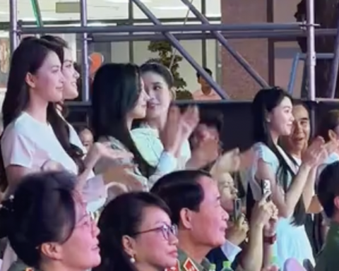 Lọ Lem “đụng độ” cam thường với Tiểu Vy