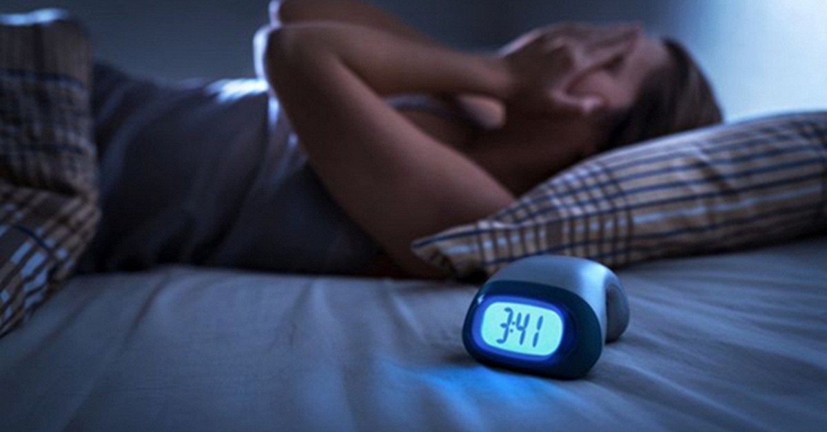 Thức giấc vào giữa đêm, có 3 điều tuyệt đối không nên làm