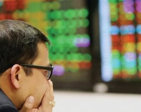 VN-Index vượt 1.800 nhưng dòng tiền lớn chưa “nhập cuộc”, CTCK chỉ ra 3 điểm đáng lưu ý