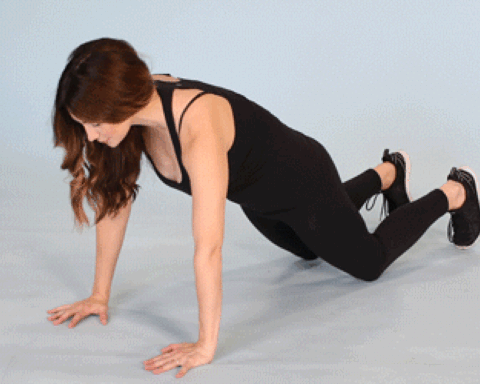 Chị em mê “bờ vai móc áo” và xương quai xanh thì đừng bỏ qua những bài tập này!