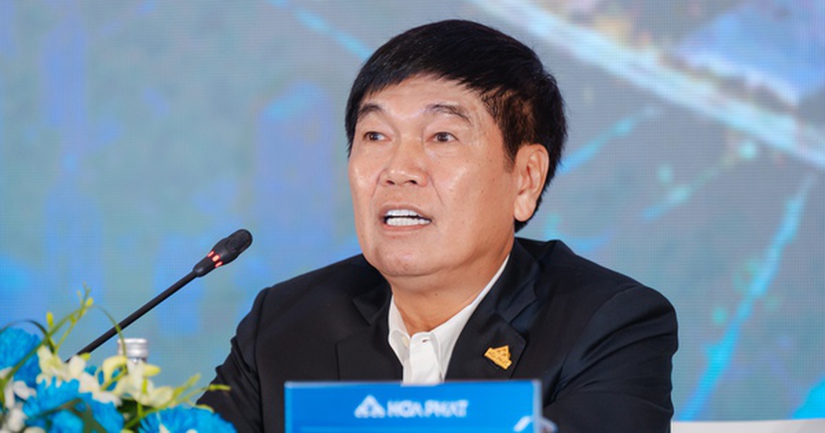 Lo Hòa Phát “bán ế” thép ray, bị thép Trung Quốc cạnh tranh, Chủ tịch Trần Đình Long nói gì?