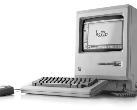 Các đời CEO của Apple qua các thời kỳ