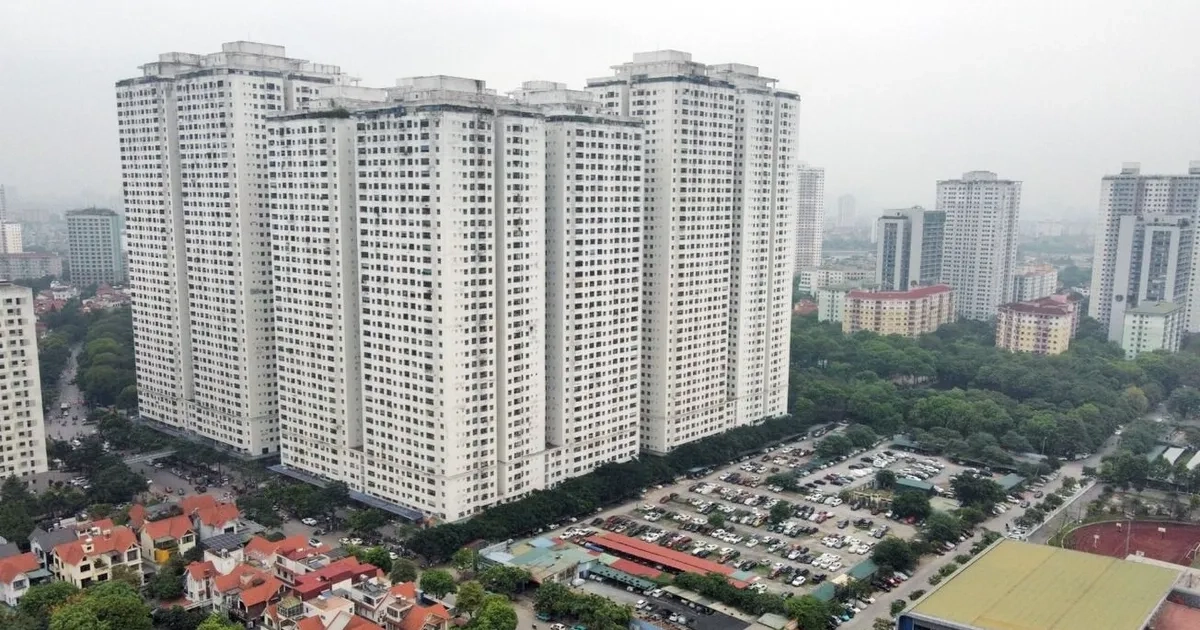 Chung cư đông dân nhất Hà Nội “dậy sóng”