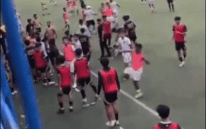 Cầu thủ Indonesia tung kungfu gãy vai đối thủ thừa nhận: “ngu ngốc, dại dột”