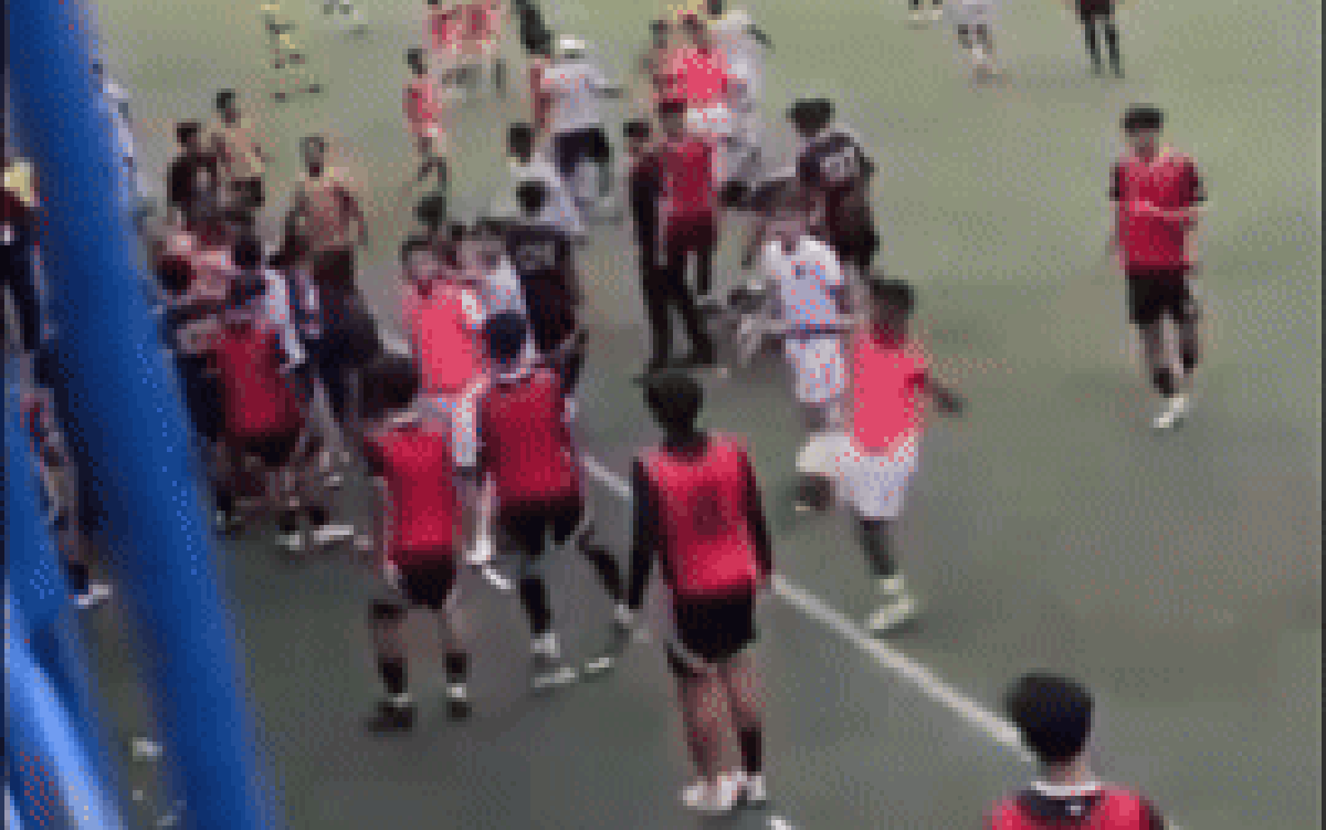 Cầu thủ Indonesia tung kungfu gãy vai đối thủ thừa nhận: “ngu ngốc, dại dột”