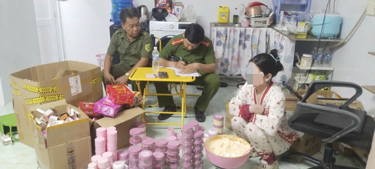 Cô gái 19 tuổi “sản xuất” mỹ phẩm trắng da bằng máy đánh trứng: Sự thật phía sau khiến nhiều người rùng mình