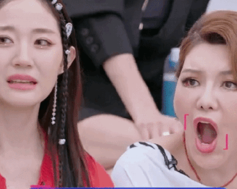 Tiết lộ gây sốc về show Trung Quốc Trang Pháp đang thi: Ekip khóa cửa toilet, để 33 Chị Đẹp nhịn đi vệ sinh hơn 8 tiếng