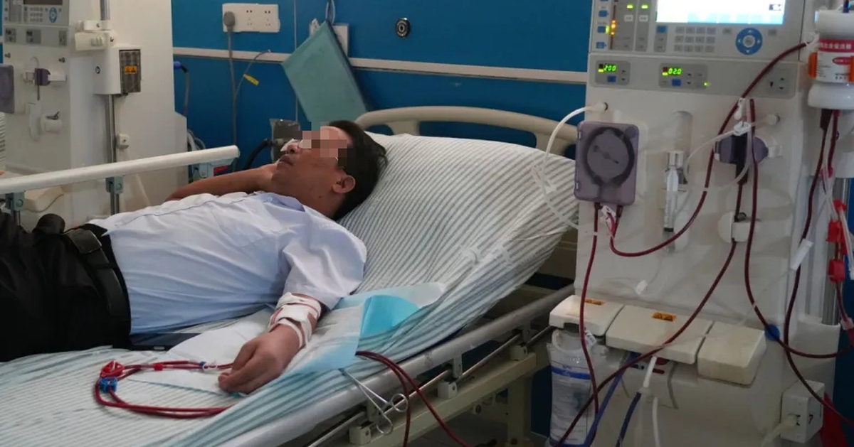 Nam tài xế suy thận nặng, người vợ chỉ nói 1 câu: “Anh ấy không chịu nghe lời tôi, giờ thì đã muộn”