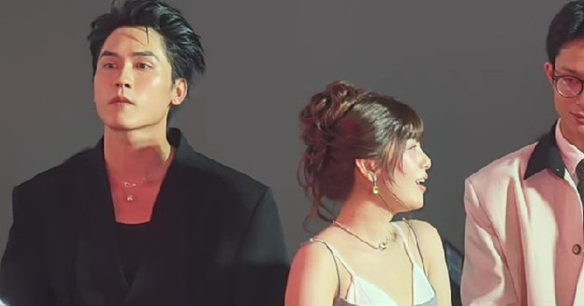 Võ Điền Gia Huy bơ đẹp Tam Triều Dâng tại sự kiện