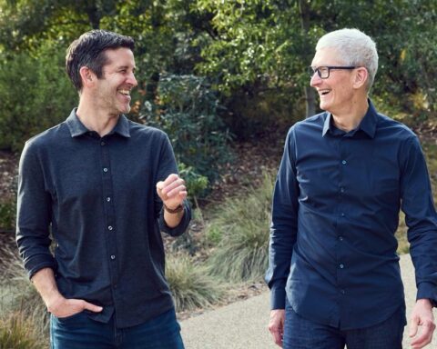 Hỏi AI: John Ternus sẽ thay đổi Apple thế nào – và liệu ông có thể trở thành “Steve Jobs thứ 2”?