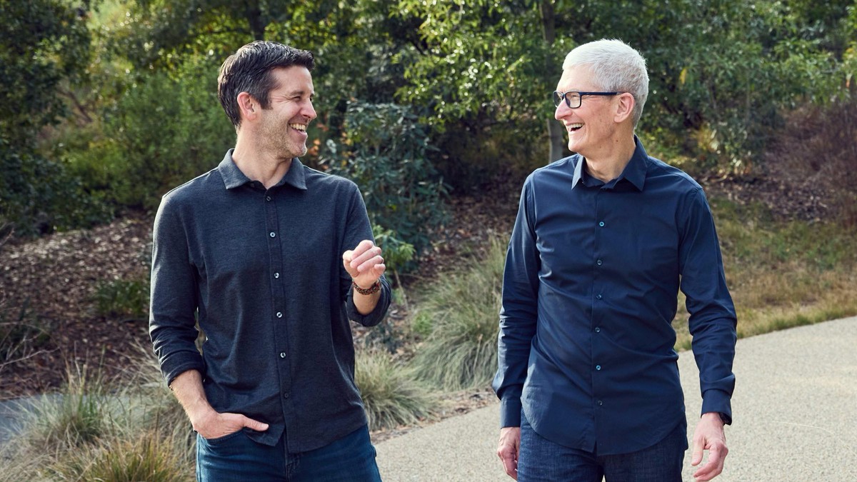 Hỏi AI: John Ternus sẽ thay đổi Apple thế nào – và liệu ông có thể trở thành “Steve Jobs thứ 2”?