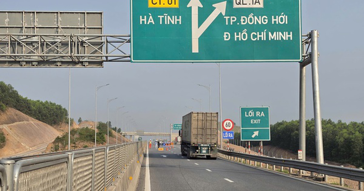 Đóng từng đoạn cao tốc Vũng Áng – Cam Lộ trong 5 ngày