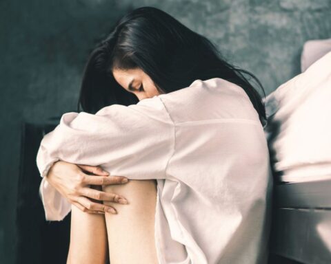 Cô gái 22 tuổi mắc ung thư phổi nhưng 8 lần bị chuẩn đoán sai, nguyên nhân bệnh đến từ một thói quen