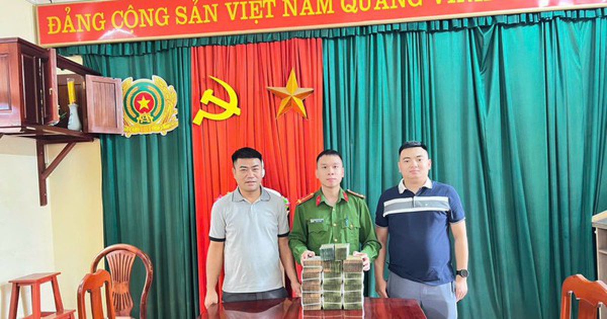 Một người dân ở Hưng Yên bất ngờ nhận được 2,1 tỉ đồng trong tài khoản