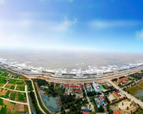 Bãi biển Ninh Bình ‘hồi sinh’ sau dự án 500 tỷ, đón những du khách đầu tiên