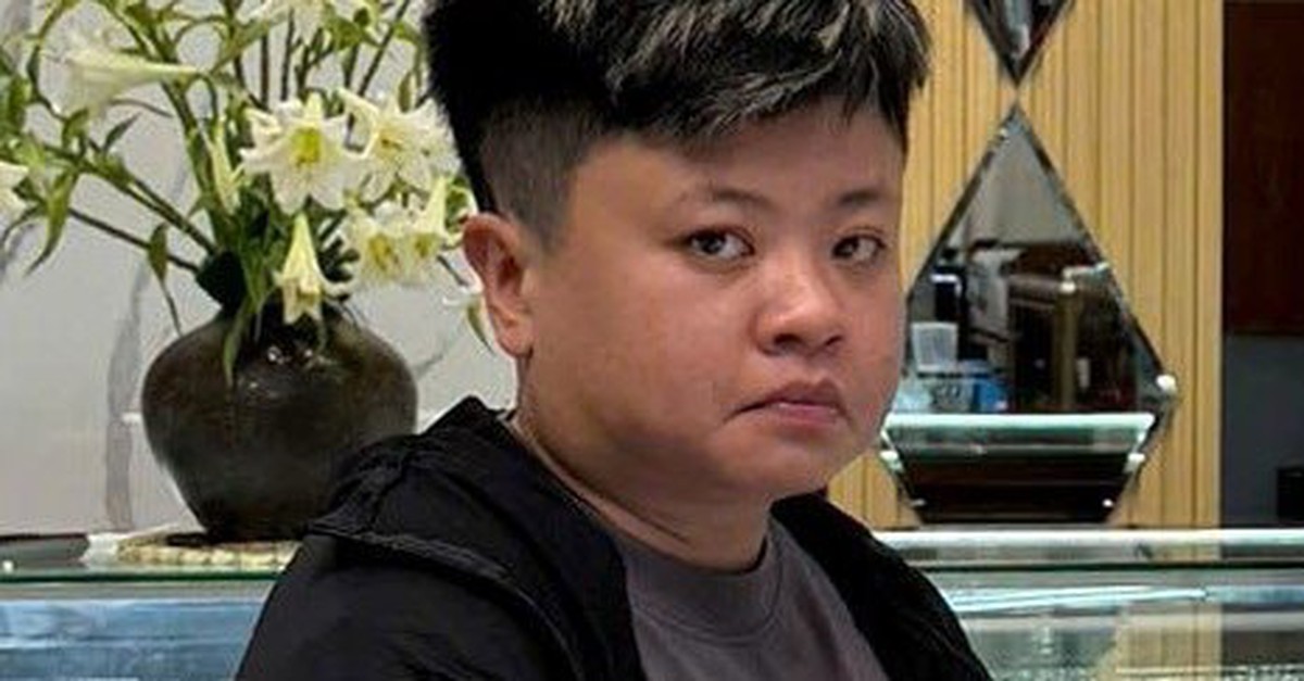 Công an kiểm tra giao dịch chuyển khoản 745 triệu đồng vào tài khoản Vietcombank với nội dung “mua vàng”