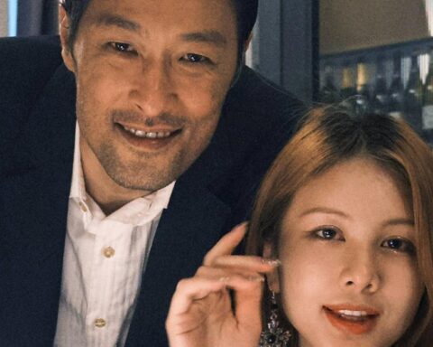 “Johnny Trí Nguyễn và người yêu” lên hot search