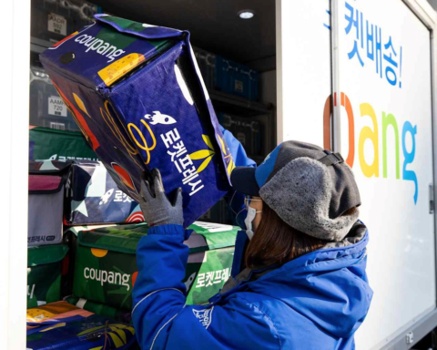 Ăn cắp ý tưởng của người bán để sản xuất số lượng lớn giá rẻ: Góc khuất tại 1 sàn TMĐT đang khiến loạt tiểu thương bị ‘nuốt chửng’