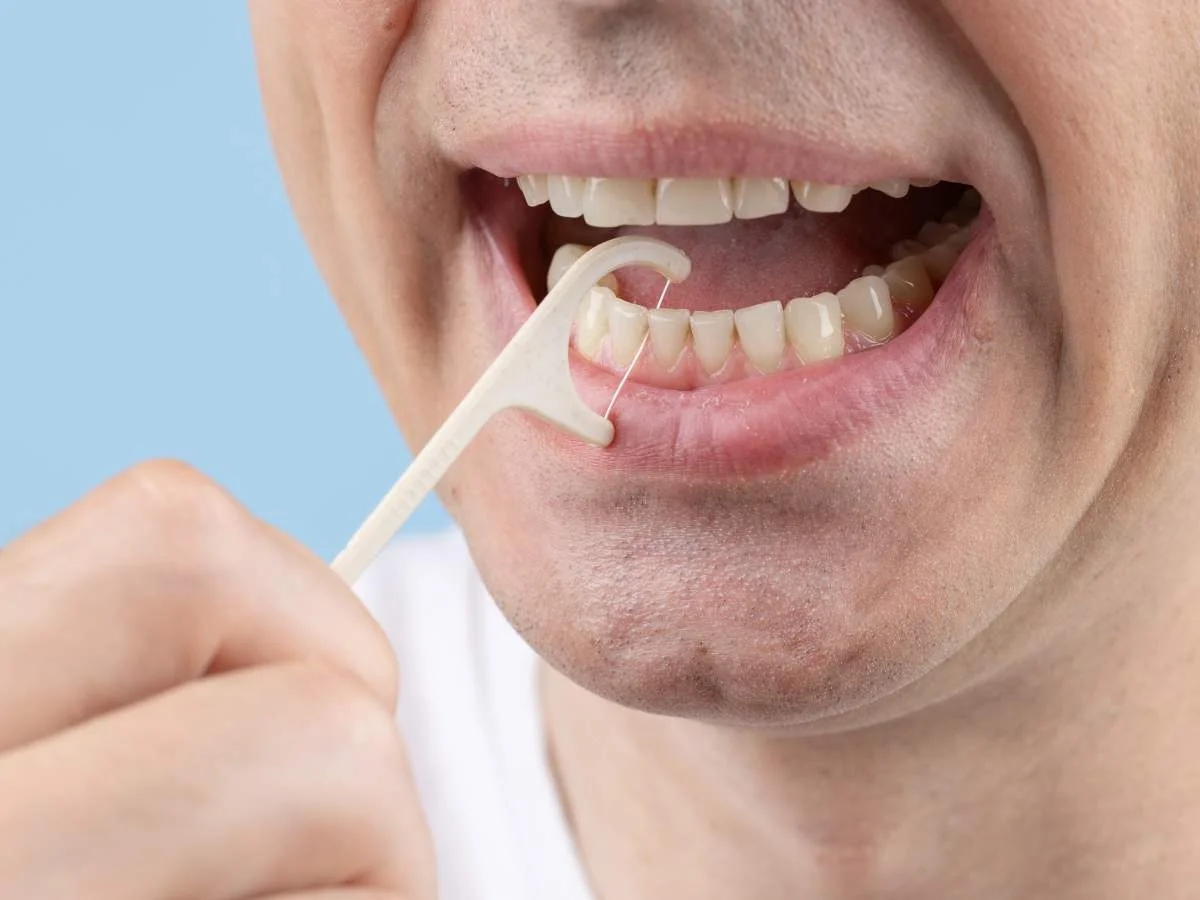 Vì tiết kiệm quá mức, người đàn ông suýt mất mạng vì bị vi khuẩn “ăn mòn” van tim