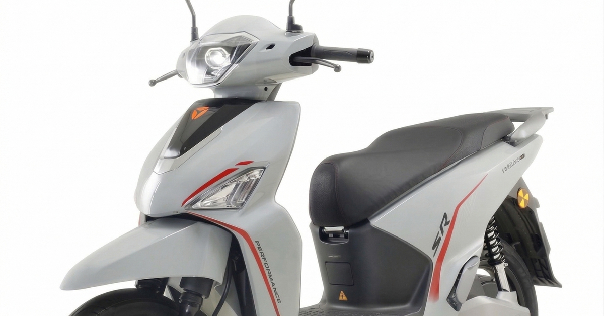 Ra mắt xe máy điện đi gần 300 km một lần sạc, giá 39 triệu đồng